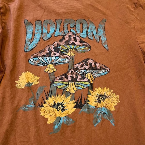 Volcom Organic Cotton Mushroom 🍄🟫🍄 Tee Size Small. Well loved! - Picture 7 of 8